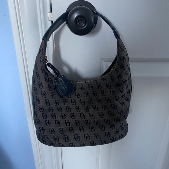 Dooney & Bourke Shoulder Bag - Picture 3 of 11